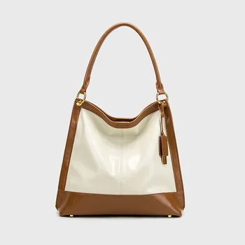 2023 Нов нишевый дизайн Senior Sense Light Луксозна модерна чанта кофа Женска Чанта с Голям капацитет на едното рамо Голяма чанта-тоут