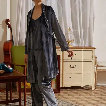 Дамски домашни дрехи, есенна пижама, нощница от три елемента, панталони-камизола, кадифе пижами