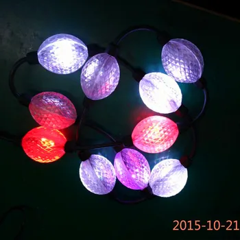 WS2811 адресуемый 3D full color прозрачна топка с диаметър 35 мм; DC12V; 1,44 W; двустранен 3шт по 5050 светодиоди от всяка страна; 40шт/ред; IP54